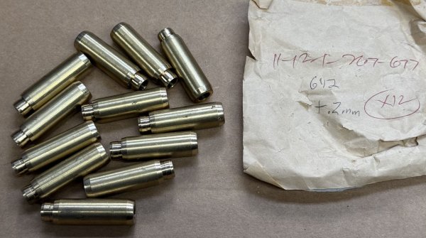 (11121267677)-Valve Guide-325e/i (84-91), 528e (-86), 525i (89-90) (+.020/.008) (Canyon V11523-8) (13.25mm) (12 available)