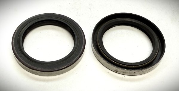 (31212634107)-Wheel Seal-Front - 1600 (38x52x7) (Goetze) (6 available)