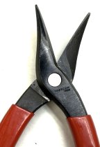 (983.10)-Duck Bill "Two-Way" Scroll Shears (for intricate patterns) (made in France) (1 available)