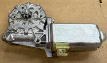 (51331369247)-Window Motor-Front Left- Bavaria/3.0Si (74-76), 530i/528i (75-81), 5 Series-E28 (all) (Bosch) (alt-51351375397) (1 available)