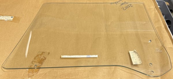 (51321813184)-Door Glass-1600/2002/2002tii (right side) (Additional shipping costs apply) (1 available)