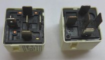 (61361729004)-Relay-5 Prong (White)-Motronic-3/6/7 Series (Tyco)