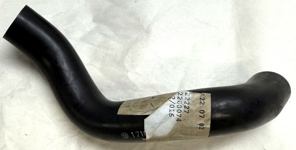 (13411710793)-Idle Control Valve Hose-535/635/735 (84-93) (Genuine BMW) (1 available)