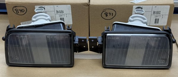(63171468870 & 63171468871)-Fog Light Assembly Set-525i/535i/530i/540i/M5 (9/90-12/93) (Hella/OEM) (1 set available)