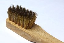 (993C) -Brass Wire Brush with Wood Handle (USAG)