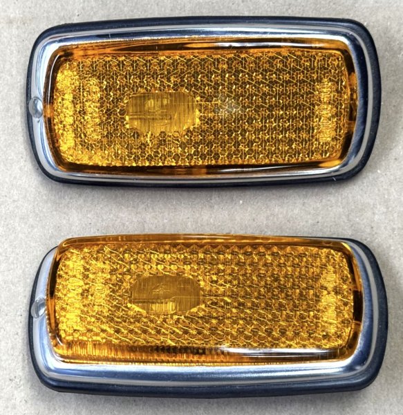 (63141351891)-Front Side Marker Assembly (Amber)-Bavaria/3.0Si (69-76), 2800cs/3.0cs (69-74) (Left) (1 available)