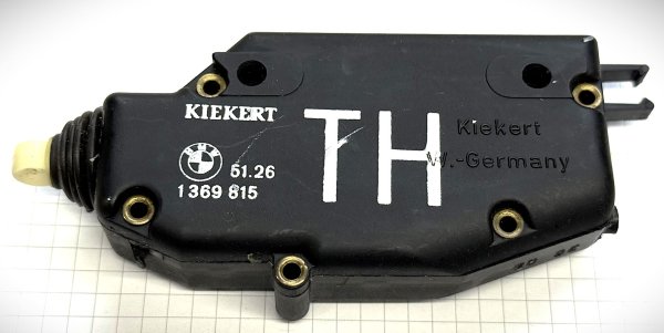 (51261369815)-Door Actuator - 528e/533i (-9/82)