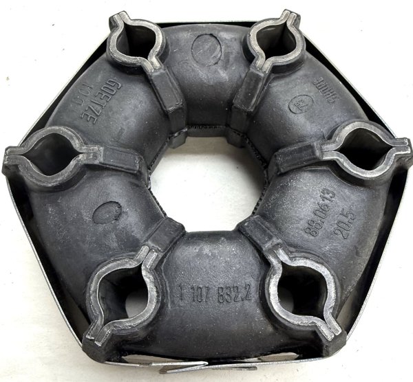 (26111107832)-Flex Disk- 2002 (auto), 3.0cs, 3.0Si, 530i/528i (E12), 630/633 (-80), 733 (-80) (Goetze/OEM) (1 available)