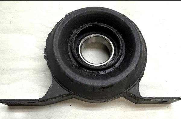 (26121209532)-Center Bearing-528e (82-88), 533i (83-84), 633/635 (83-89) (Febi/Germany) (1 available)