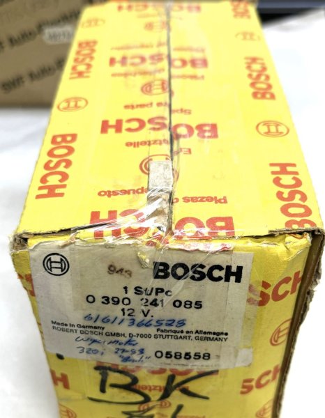 (61611366528)-Wiper Motor-320i (77-83) (All with Bosch motor) (1 available)