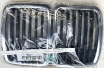 (51131884350)-Center Grill - 318i/325e/325i/325ix (84-91) (Genuine BMW) (1 available)