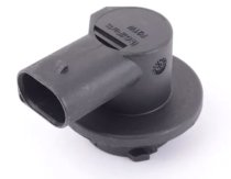 (63138380211)-Turn Signal Bulb Socket (front with Amber lense) - 323i/325i/328i/330i/M3 (99-06,E46) (1 available)