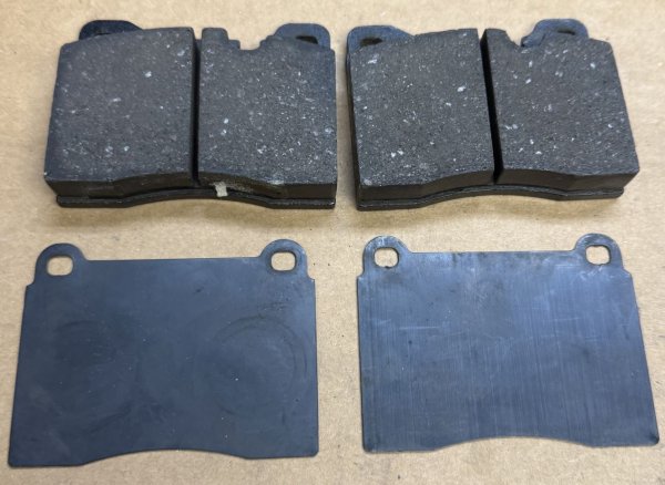 (34111159261) (D292A)-Brake Pad Set (Front)-528i/530i (75-81), 630i/633i (77-84), 733i (78-84) (1/2 set with shims) (ATE)