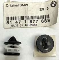 (51471877688)-Trim Lock-528e/533i/535i/M5 (82-88) (3 per car, to secure trunk panels) (Genuine BMW) (6 available)