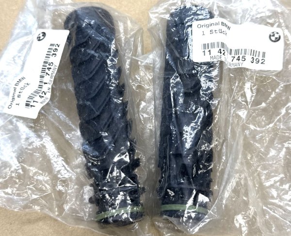 (11421745392)-Oil Filter Support-8cyl and 12cyl (91-95) (E31/E32/E34/E38) (Genuine BMW) (2 available)