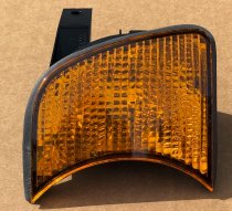 (63131384033)-Front Turn Signal Assembly (Left) - 525i/530i/535i/540i/M5 (89-95) (OEM) (1 available)