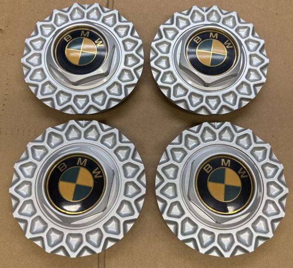 (36131179828)-Wheel Cap Set (Pre-owned) (4 caps) (for BBS style 5 Cross Spoke wheels)-525/535 (E34), 635 (E24), 735/740/750 (E32) (1 set available)