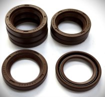 (11141271415)-Camshaft Seal (28x40x7) - M30 cyl engine (69-93), M3/M5/M6 (87-93), 750/850 (7 available)