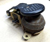 (MB)(1158690121)-Mercedes Benz Windshield Washer Foot Pump-W108 W114 W115 220D 240D 280C (2 pin) (VDO) (1 available)