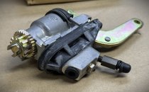 (240z)(44100-E4100 & 44101-E4100)-Rear Wheel Cylinder Assemblies (Left/Right Set)-Datsun 240z (Japan)