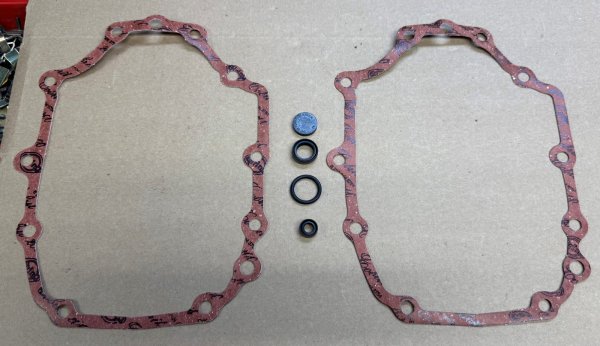 (23129065642)-Trans Gasket Set-Bavaria/CS, E12/E30/E23 (with Gretrag 262/265) (Partial Set) (1 available as shown)