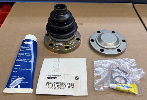 (33219067814)-Axle Boot Kit (Inner) - 318i/325i (88-91) (E30) (Genuine BMW) (1 available)