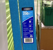 Werner 8' Fiberglass Ladder (FS108) - 250lb capacity (like new) (pickup only in Northern NJ)