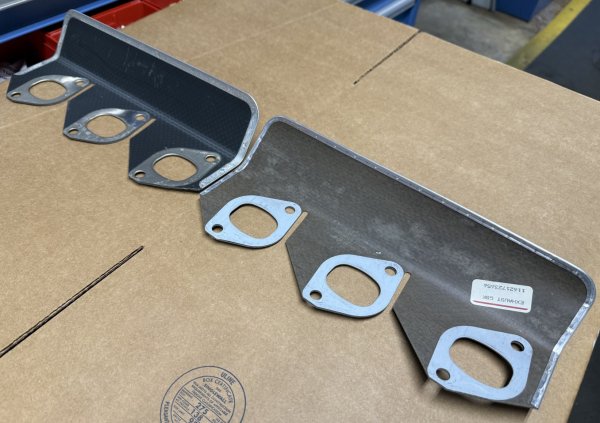 (11621723656)-Exhaust Manifold Gasket Set (2 gaskets)-533i/535i (83-93), 633i/635i (78-89), 733i/735i (78-93) (1 set available)