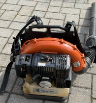 (Husqvarna 155BF) - Backpack Blower (used by homeowner for 2 seasons)- local pickup only in Northern NJ