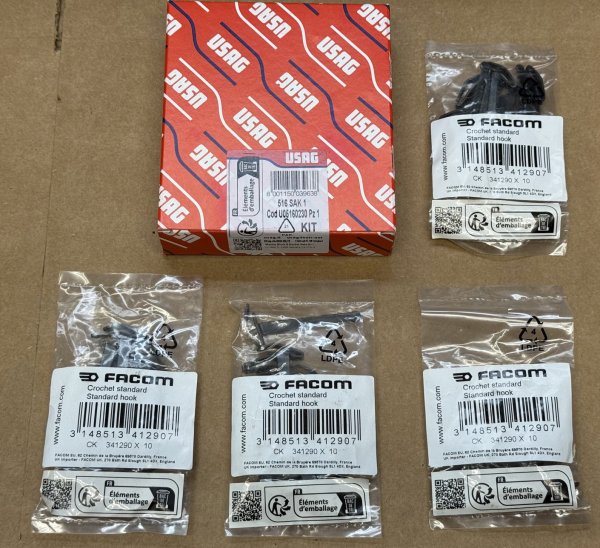 (CK40)-40pc Set of Facom CK Wall Panel Hooks