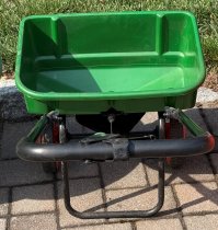 Scott's Spreader - like new (for local pickup in Northern NJ)