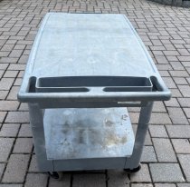 Rubbermaid Commercial 2-Shelf Utility/Service Cart (lightly used) (local pickup only in Northern NJ)