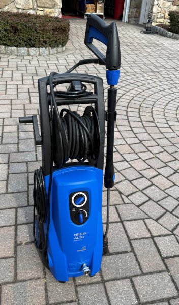 (Poseidon 2) (Nilfisk) - Cold Water Pressure Washer (Local Pickup Only - Northern NJ)