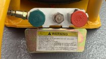 (10897) - ESCO 1.8 ton Air Jack (range - 4 1/2 to 11 5/8") (display model) (Freight)