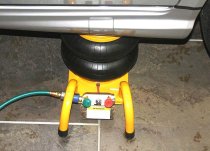 (10897) - ESCO 1.8 ton Air Jack (range - 4 1/2 to 11 5/8") (display model) (Freight)