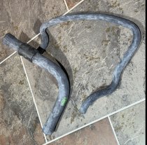 (11531722682) - Hose-Upper Radiator - 535i (89-93), 735i (88-92) (Genuine BMW) (5 available)