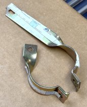 (11761277911 & 11761285101) - Catalytic Converter Bracket Set - 318i (-12/84) (Genuine BMW) (1 set available)