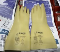 (BC.91VSE) -Insulating Latex Gloves-1000v Resistance (size 10)